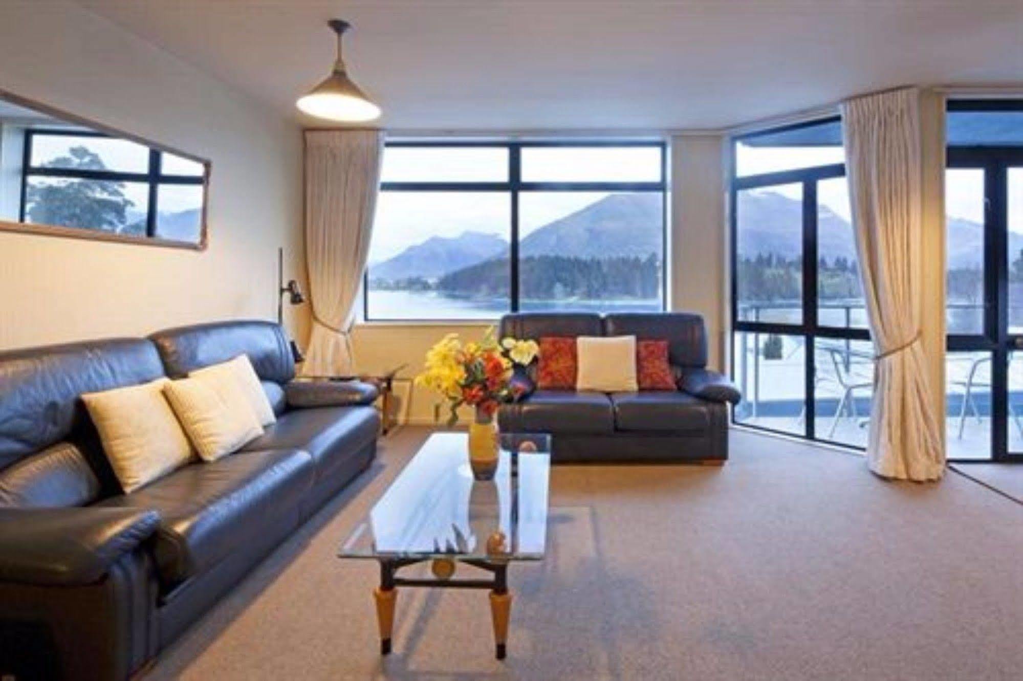 Apartments at Spinnaker Bay Queenstown Bagian luar foto