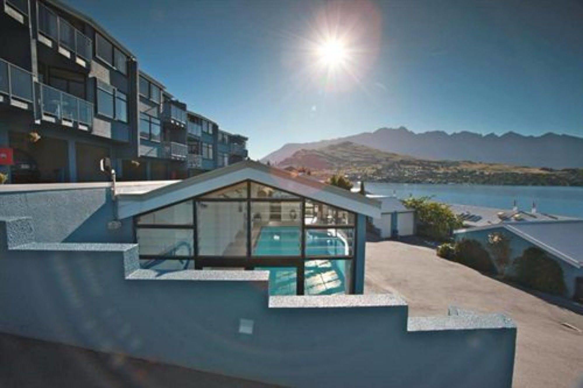 Apartments at Spinnaker Bay Queenstown Bagian luar foto