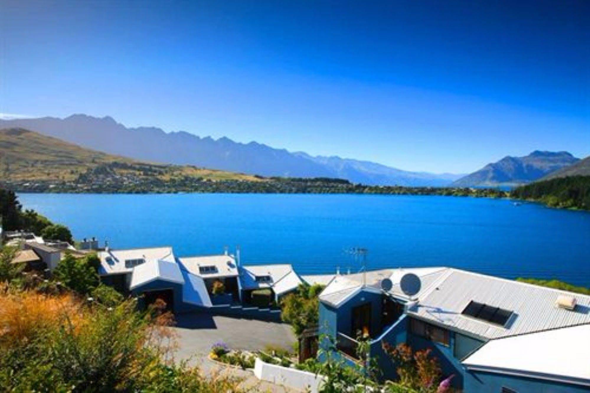 Apartments at Spinnaker Bay Queenstown Bagian luar foto